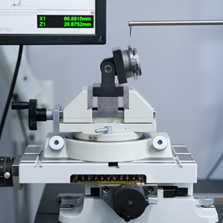 輪郭形状測定機